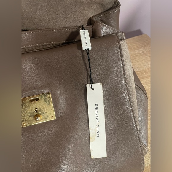 Marc Jacobs taupe handbag w/tags - Picture 8 of 17